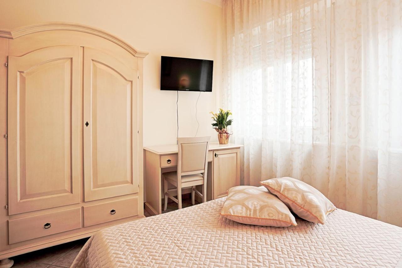 Il Castello Guest House Sassari Exterior foto